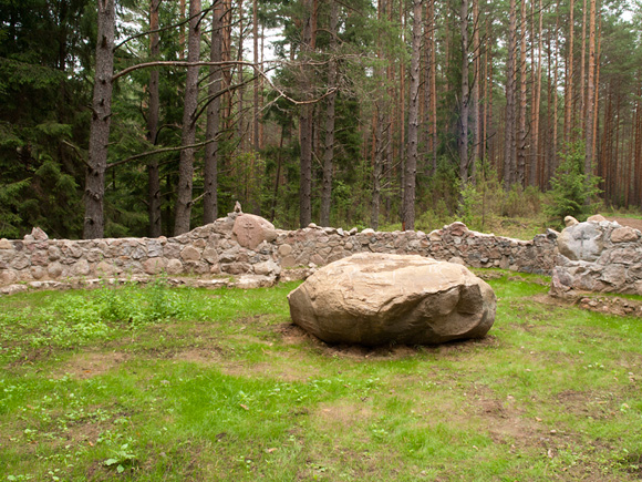 Kliknij aby powiększyć Pomnik religii Podlasia.